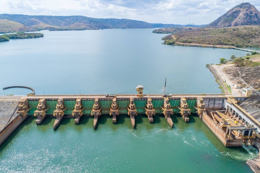 uploads/Energia-solar-Canal-Solar-Usinas-hidricas-ja-representam-menos-de-50-da-matriz-eletrica-nacional.jpg